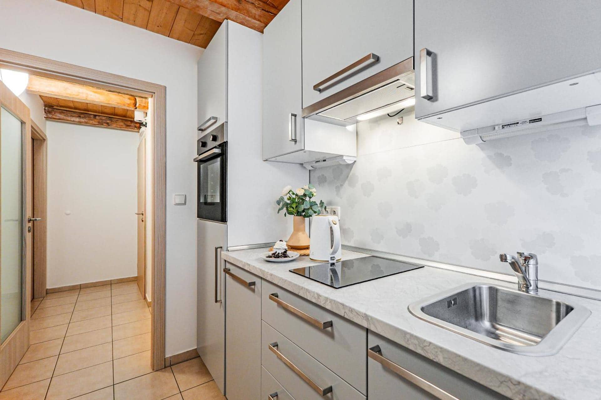 Karlsbad Apartments, Karlovy Vary — kuchyňský kout