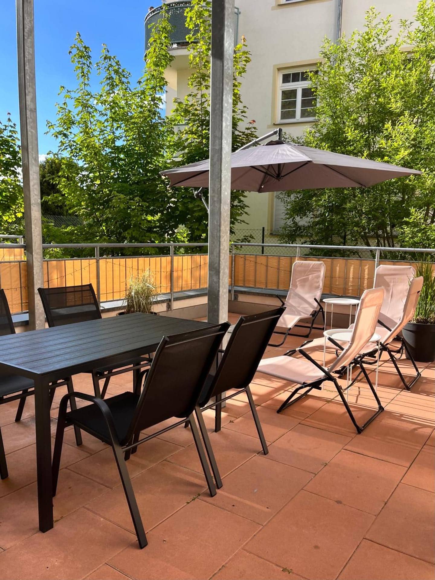 Karlsbad Apartments, Karlovy Vary — terasa