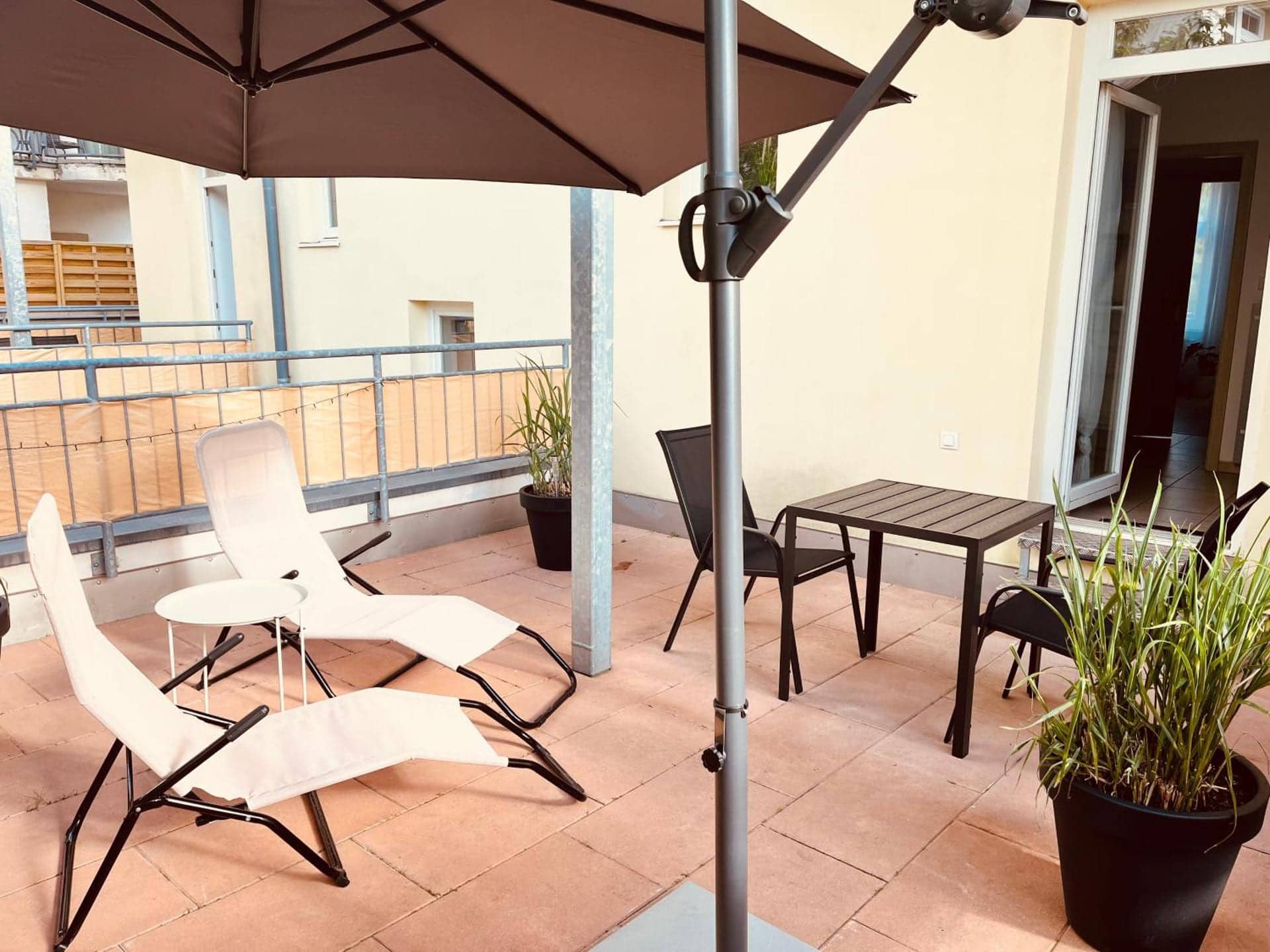 Karlsbad Apartments, Karlovy Vary — terasa